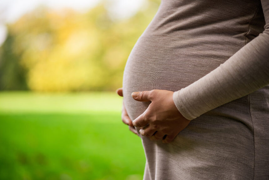 Gengiviti e infiammazioni durante la gravidanza possono portare a problemi nei neonati